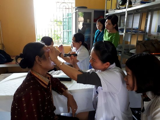 Trung tâm Kiểm soát bệnh tật tỉnh Bắc Giang: Tập huấn “Chăm sóc mắt ban đầu” cho 90 cán bộ y tế...