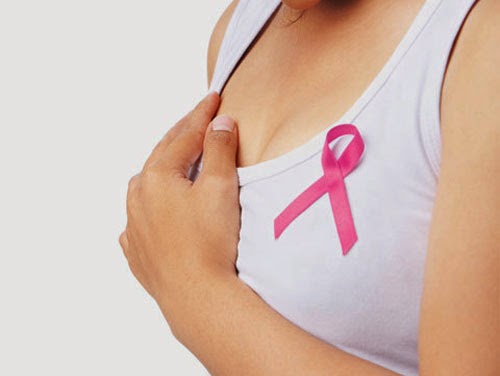 Dấu hiệu cảnh báo và cách phát hiện sớm ung thư vú
